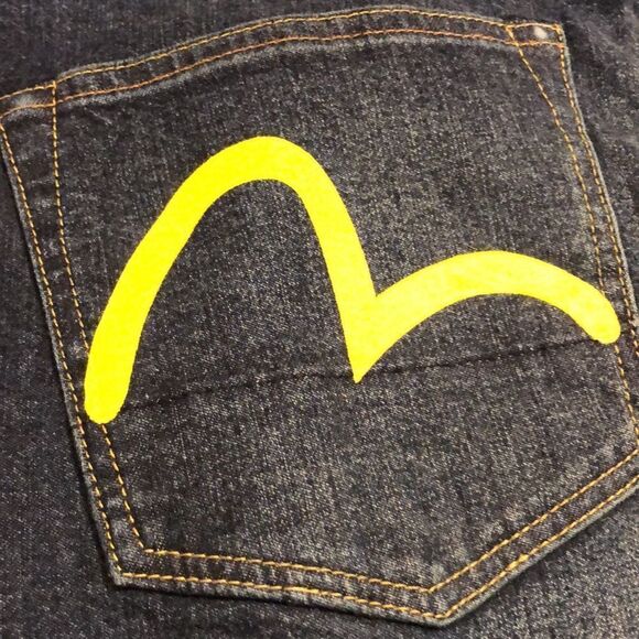 Evisu Jeans - Picture 4 of 12